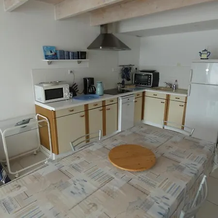 Ideal Pres De La Pour 5 Personnes, Balcon Spacieux - Fr-1-540-213 *