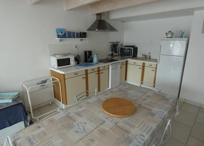 Ideal Pres De La Pour 5 Personnes, Balcon Spacieux - Fr-1-540-213 *