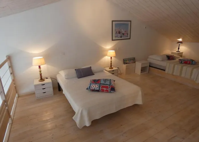 Ideal Pres De La Pour 5 Personnes, Balcon Spacieux - Fr-1-540-213 *