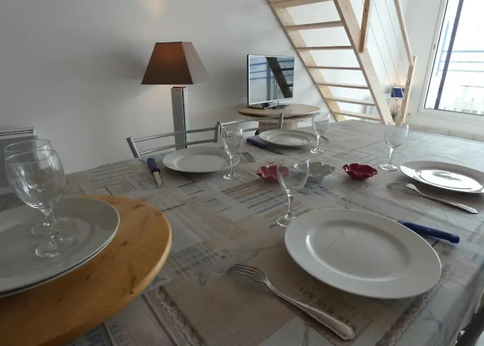 Apartment Ideal Pres De La Pour 5 Personnes, Balcon Spacieux - Fr-1-540-213 *